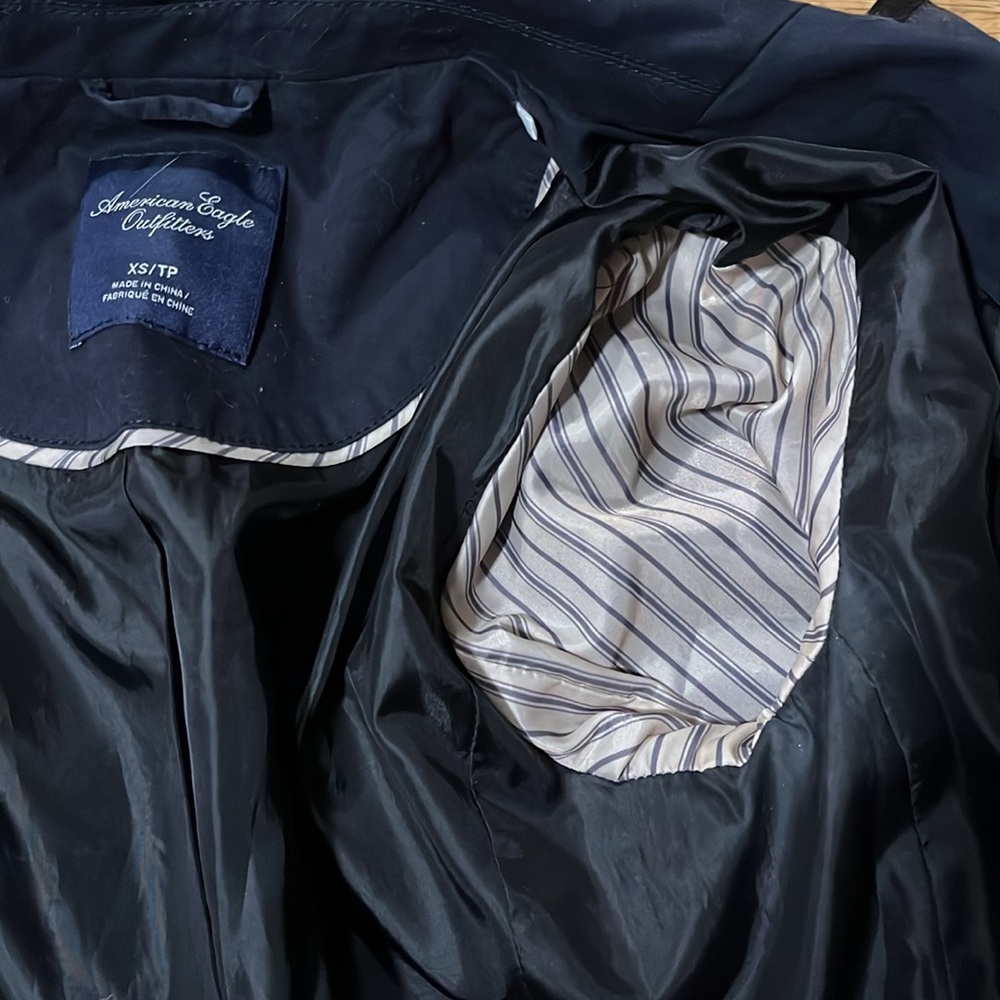 Black Blazer With Patterned Liner - image 8